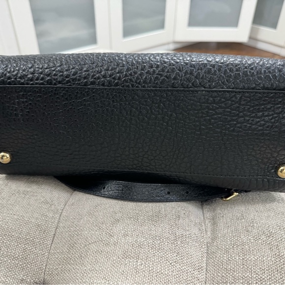 Burberry Black Grain Leather Medium Clifton Bag, pre owned - Picture 5 of 7